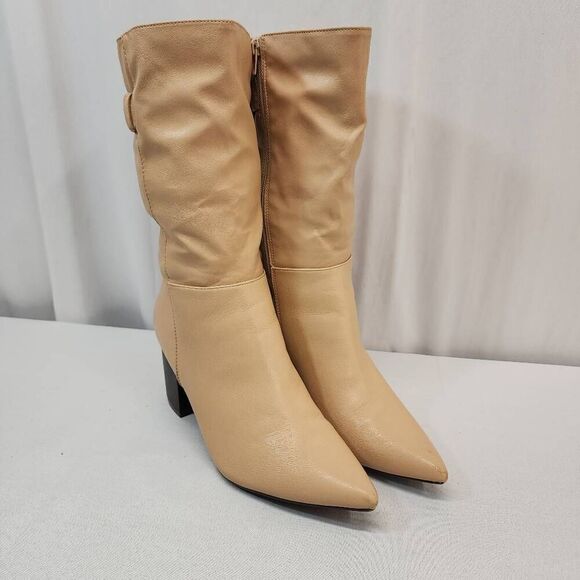 Journee Collection Size 10 Womens Wilo Tru Comfort Foam Wide Calf Stacked Heel M - Picture 1 of 16